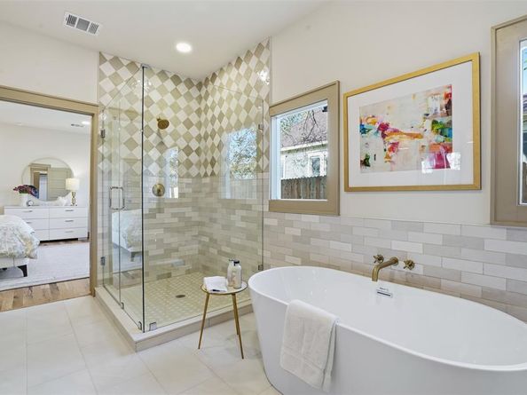 1817  5th Avenue , Fort Worth Texas 76110