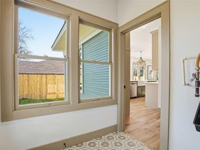 1817  5th Avenue , Fort Worth Texas 76110