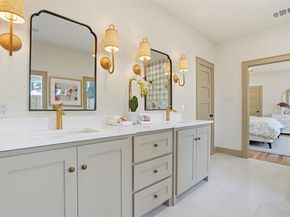 1817  5th Avenue , Fort Worth Texas 76110