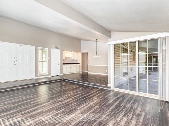 706  Greenhill Lane , Grand Prairie Texas 75052