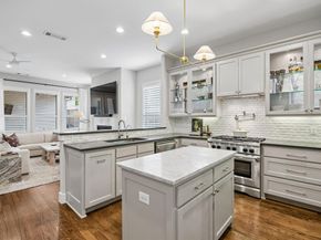 5432  Martel Avenue , Dallas Texas 75206