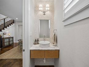 5432  Martel Avenue , Dallas Texas 75206