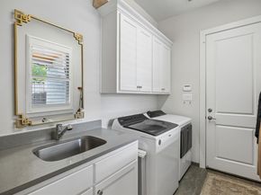 5432  Martel Avenue , Dallas Texas 75206
