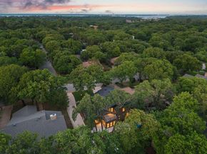 1425  Tiffany Forest Lane , Grapevine Texas 76051