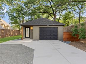 1425  Tiffany Forest Lane , Grapevine Texas 76051