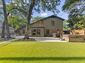1425  Tiffany Forest Lane , Grapevine Texas 76051