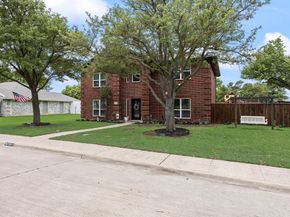 1091  Whispering Glen , Rockwall Texas 75087