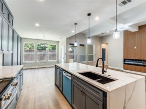 2818  Southland Street , Dallas Texas 75215