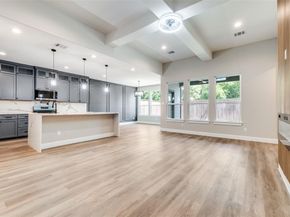 2818  Southland Street , Dallas Texas 75215