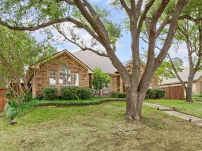 924  Hardie Street , Hurst Texas 76053