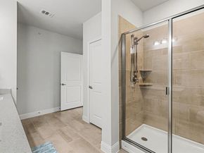 1735  Wittington Place  3402, Farmers Branch Texas 75234