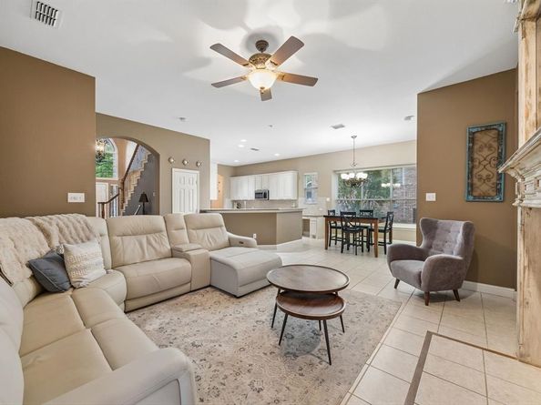 1940  Creekside Drive , Rockwall Texas 75087