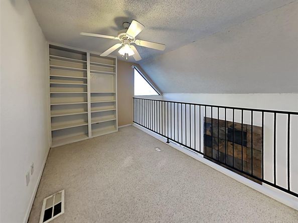 3121  Sondra Drive  208, Fort Worth Texas 76107