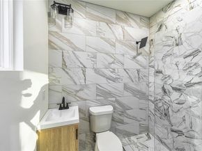 2347  Fatima Avenue , Dallas Texas 75241