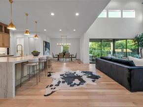 419 W Colorado Boulevard , Dallas Texas 75208