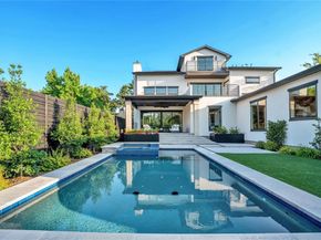 419 W Colorado Boulevard , Dallas Texas 75208