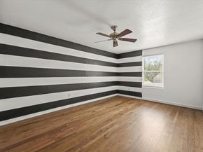 1207  Engle Avenue , Dallas Texas 75224