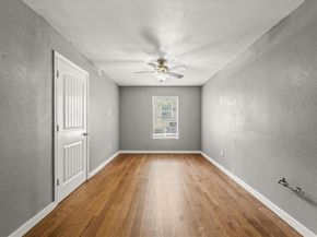 1207  Engle Avenue , Dallas Texas 75224