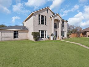 745  Woodridge Drive , DeSoto Texas 75115
