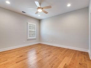 661  Bishop Heights Lane , Dallas Texas 75208