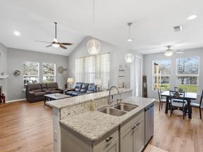 913  Carpenter Street , Azle Texas 76020