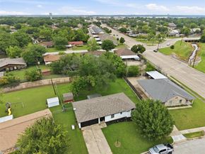 1015  Keller Avenue , Benbrook Texas 76126