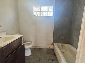 1201 E Davis Avenue , Fort Worth Texas 76104