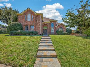 1422  Primrose Lane , Lewisville Texas 75077