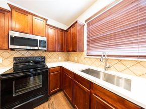 1401  Stone Mountain Parkway , Savannah Texas 76227