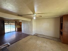 1546  Oakbrook Street , Lancaster Texas 75134