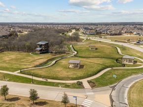 1800  Trotter Trail , Aubrey Texas 76227