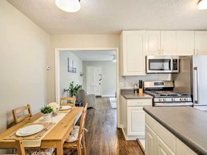 404 N Montreal Avenue , Dallas Texas 75208