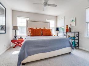 404 N Montreal Avenue , Dallas Texas 75208