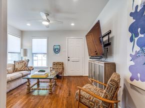 404 N Montreal Avenue , Dallas Texas 75208