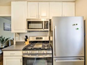 404 N Montreal Avenue , Dallas Texas 75208
