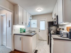 404 N Montreal Avenue , Dallas Texas 75208