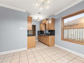 606 W Pembroke Avenue , Dallas Texas 75208