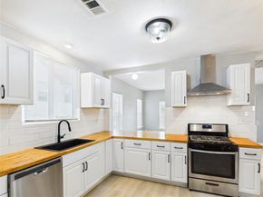 823  Havendon Circle , Dallas Texas 75203