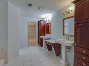 1405  Blackhill Court , Arlington Texas 76012