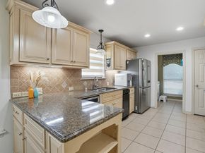 2517  Willowgate Lane , Carrollton Texas 75006