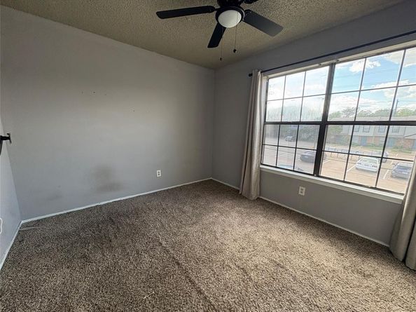 808 W Collins Street , Denton Texas 76201