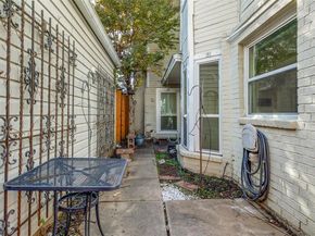 820  Pavillion Street , Dallas Texas 75204