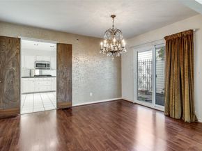 820  Pavillion Street , Dallas Texas 75204