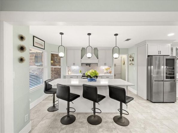 1508  Canyon Creek Drive W, Azle Texas 76020