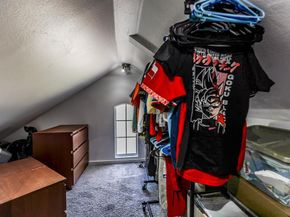 611  Laura Lane , Grand Prairie Texas 75052