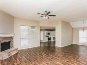 346  Mesquite Hill Drive , Arlington Texas 76002