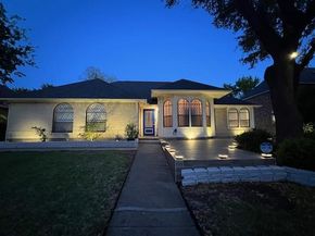 1305  Stonecreek Court , Garland Texas 75043