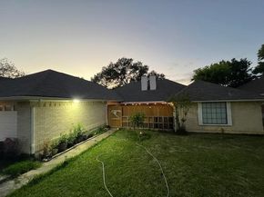 1305  Stonecreek Court , Garland Texas 75043