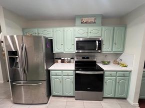 1305  Stonecreek Court , Garland Texas 75043