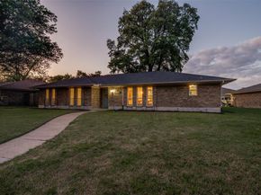 2825  TEAKWOOD Lane , Plano Texas 75075